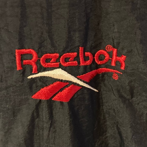 Vintage Reebok Winbreaker - Picture 3 of 8